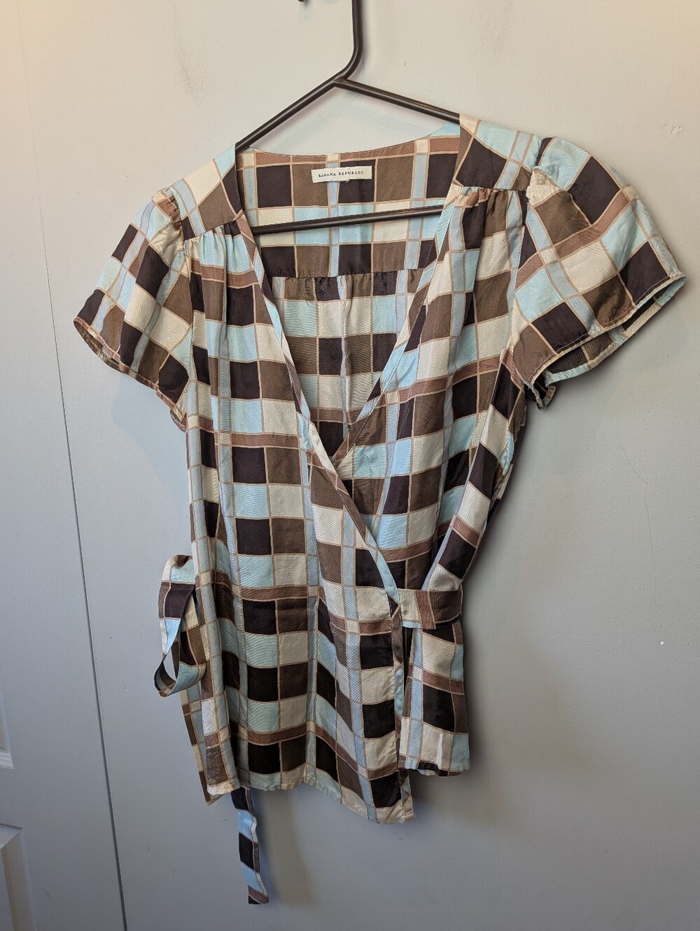 BANANA REPUBLIC 100% SILK Women Blouse Wrap Size ? S-M Brown Blue Colors